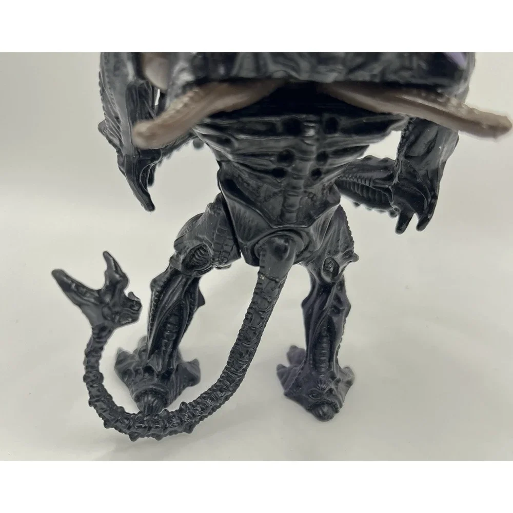 Vintage 1992 Kenner ALIENS Gorilla Alien Purple Version Action Figure Rare